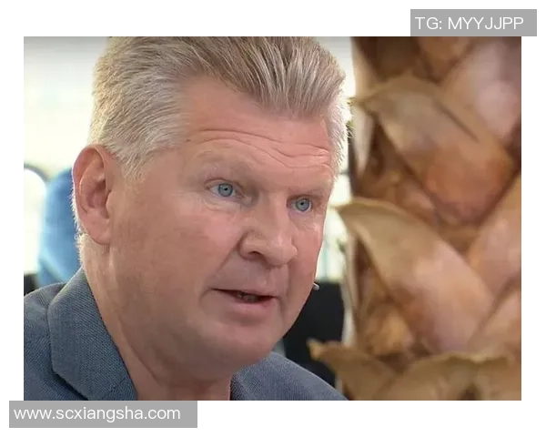 埃芬博格：猜测诺伊尔赛季完毕后归队，可能去和穆勒当队友